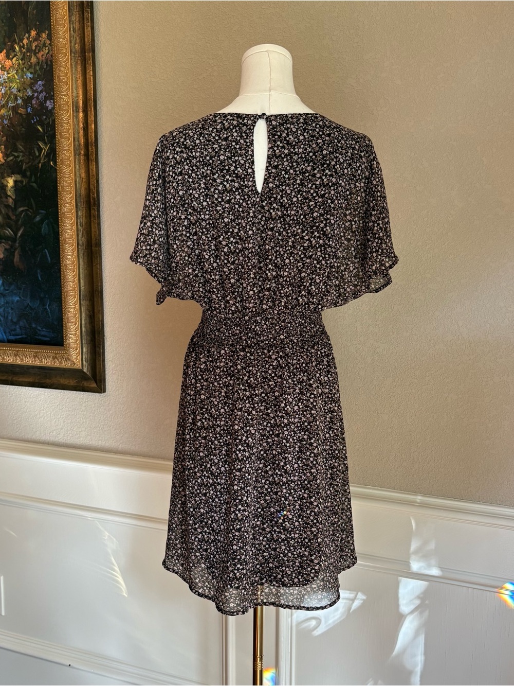 Gal Clothing Floral V-Neck Flutter Sleeve Mini Dress in Black Sz S - Picture 2 of 8